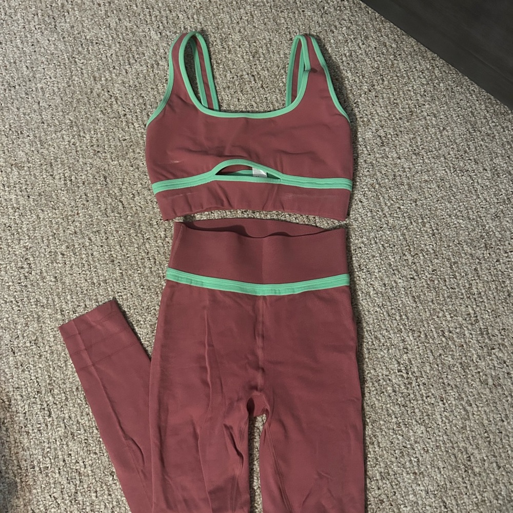 Fabletics Pink and Green SculptKnit Activewear